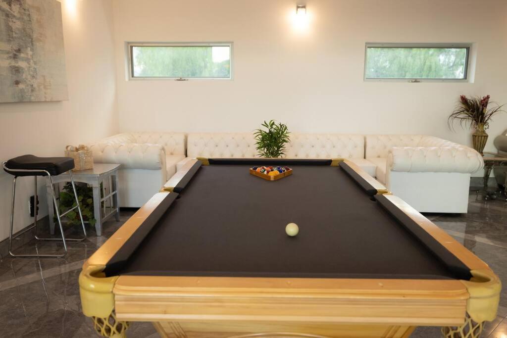 Beautiful Brand New Mansion Estate Holiday home