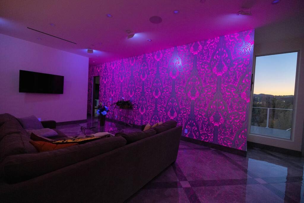 Holiday home Beautiful Brand New Mansion Estate